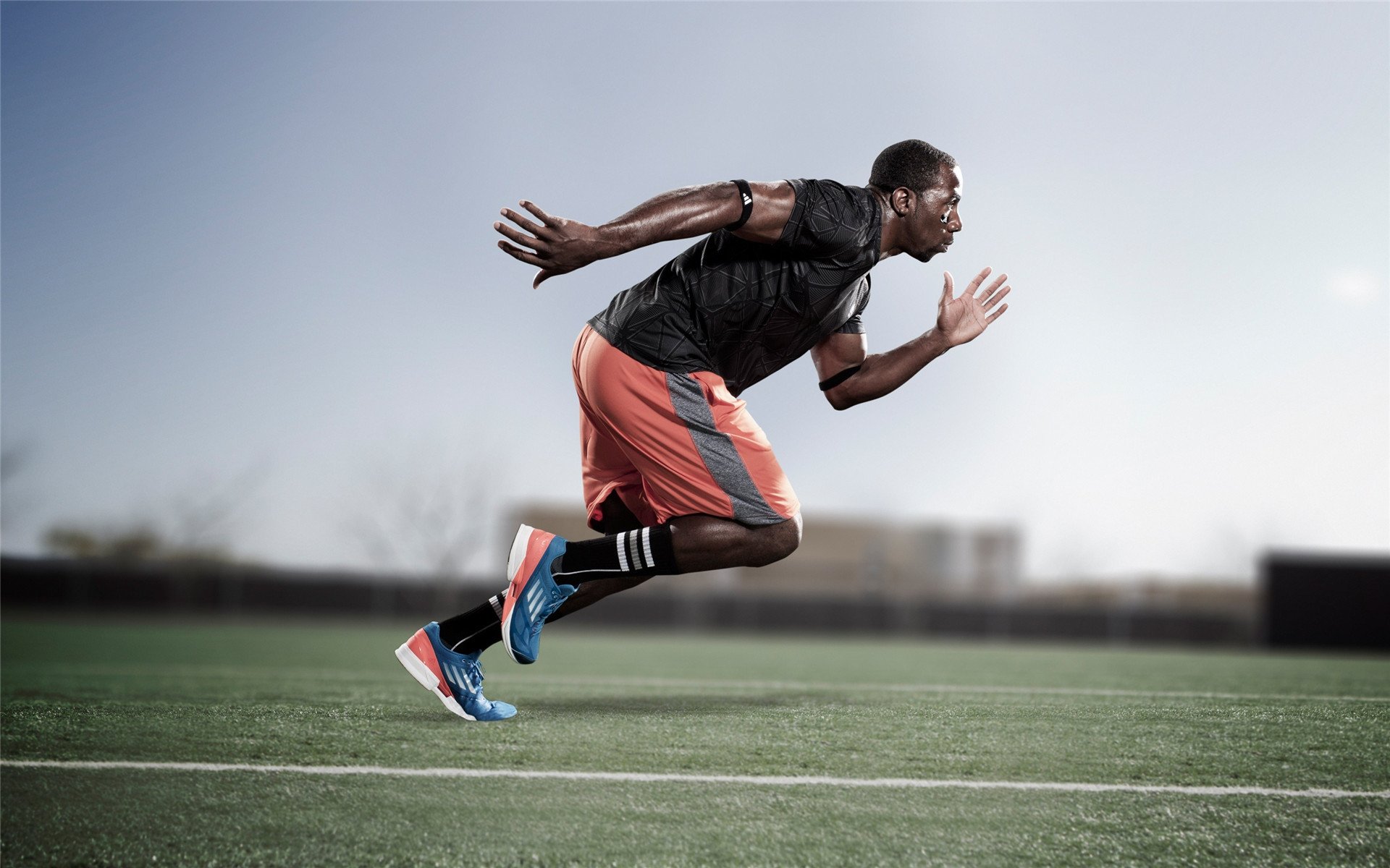 巴西队在南美预赛中领跑，提前锁定出线