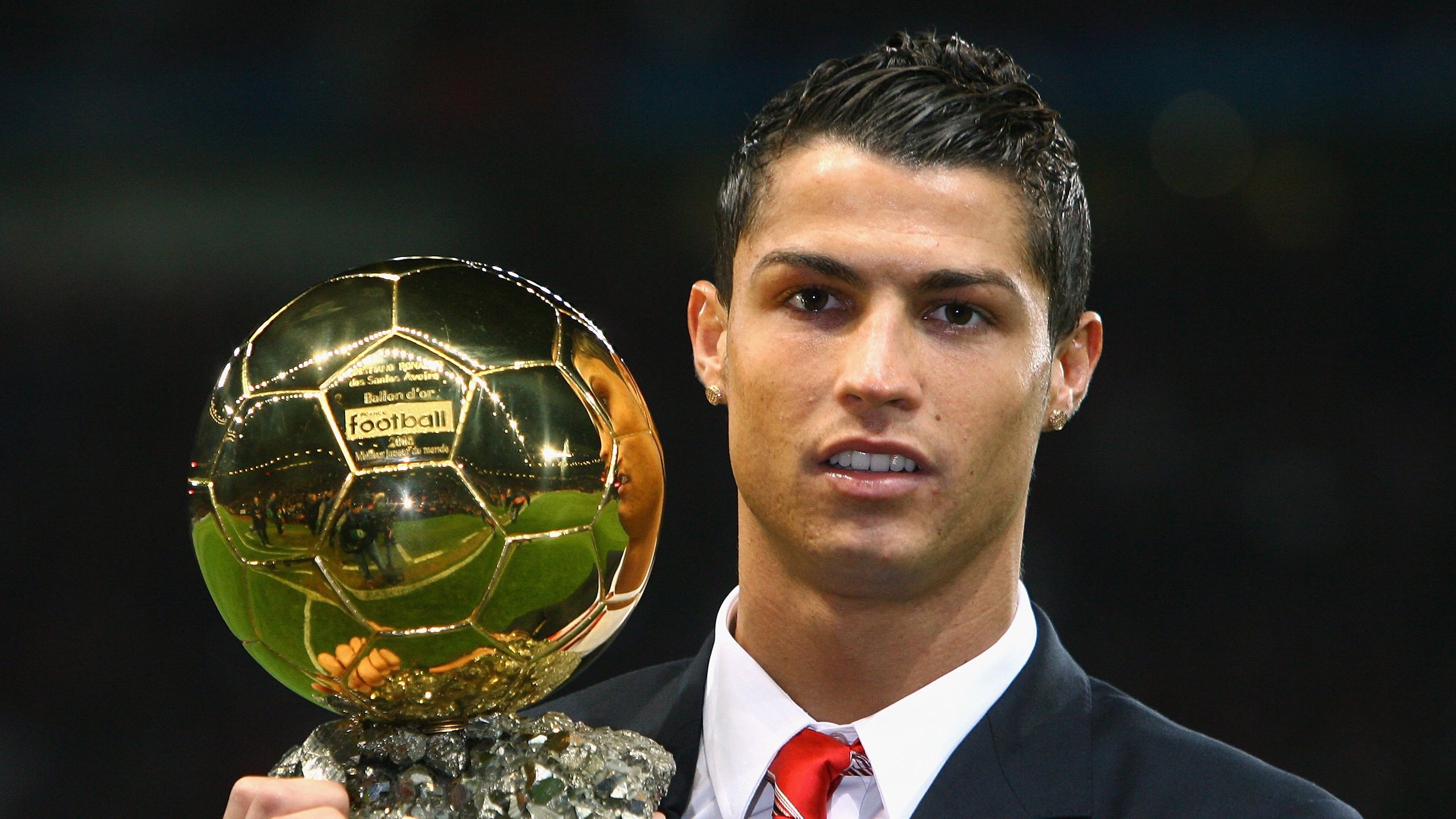 精彩瞬间回放:本周最炫技巧、神级扑救、逆转瞬间,最精彩的扑救