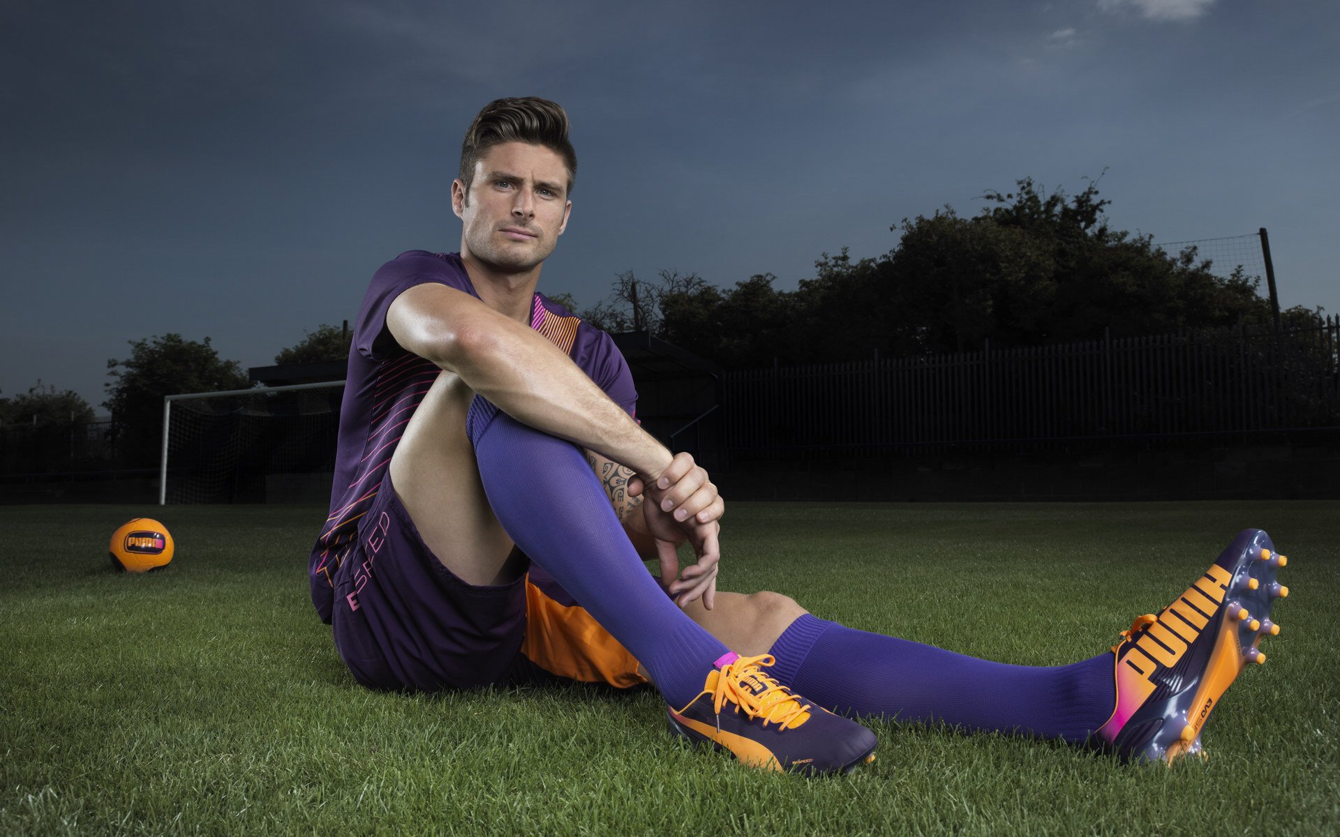 足球门将专项训练课程体系日益完善，足球门将成神培训班