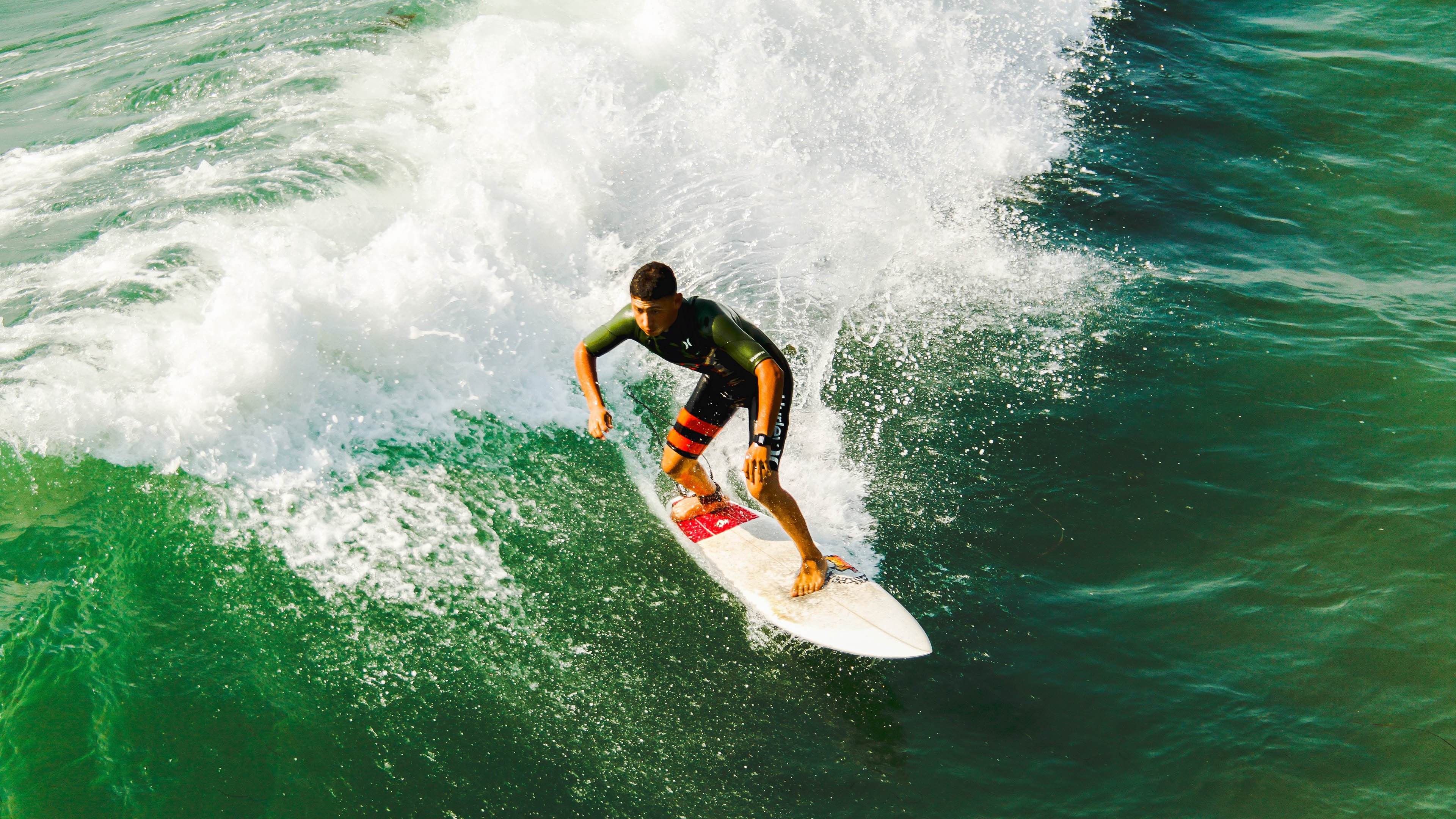 九游下载官网-青少年足球技能培训迎来新一轮升级，课程内容更贴合实战需求，青少年足球基础训练